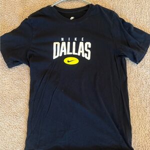 Nike Dallas Tee in Black with White and Yellow
